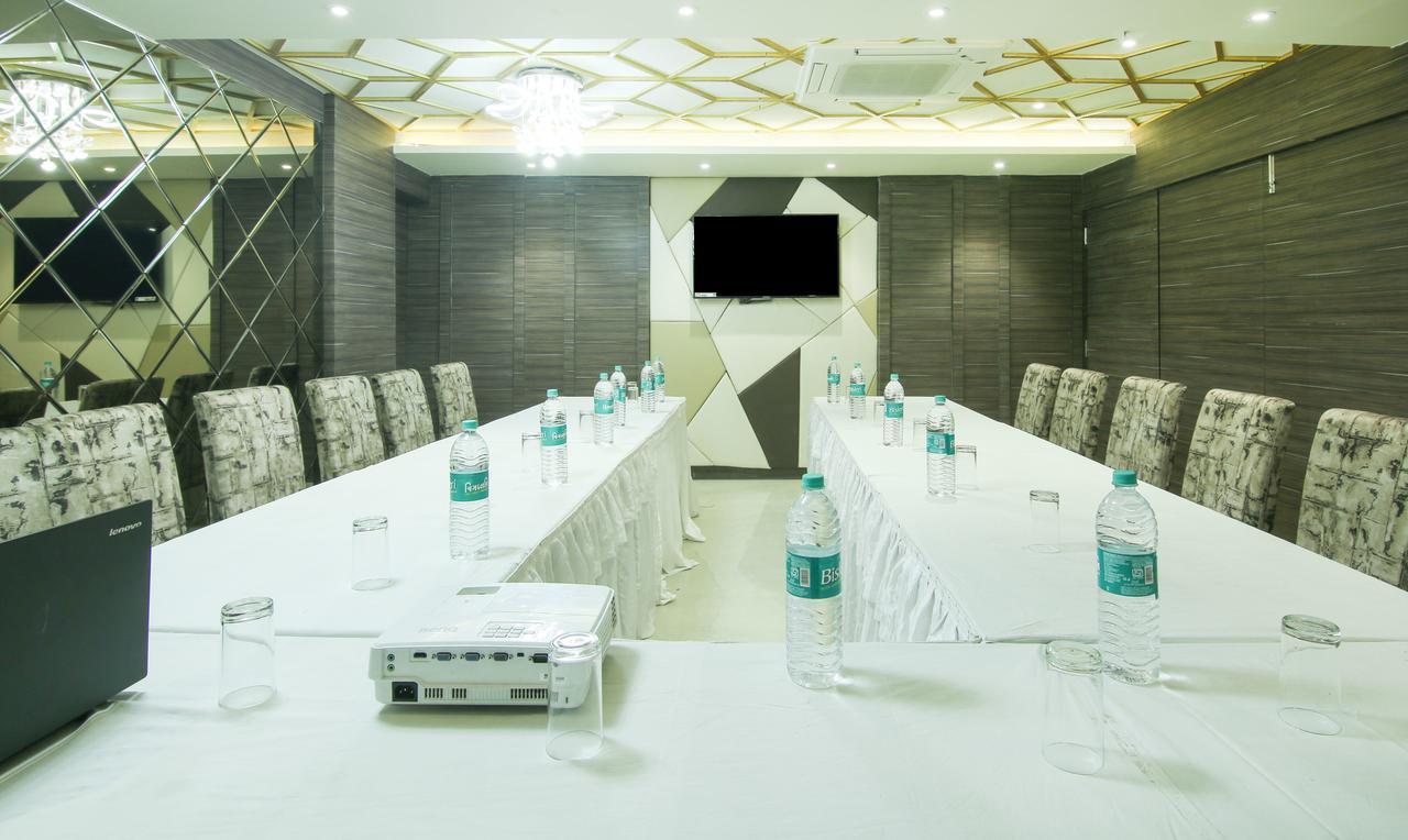 Hotel Treebo Hoops, Near Kolkata Airport Exterior foto